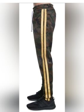 Rebel Minds Men Camouflage Track Pants Joggers With Gold Stripes Size Small NWT